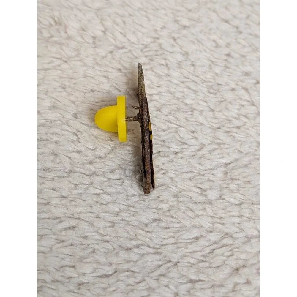 Vintage California Orange County Sheriff Fish Flag Enamel Lapel‎ Pin Lot